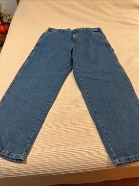 Men's Straight-Leg Jeans in Medium Blue